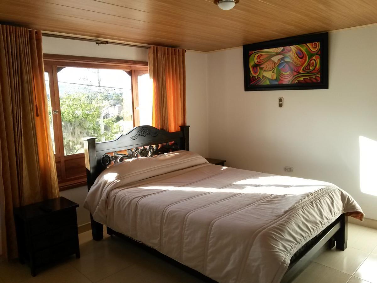 Hospedaje El Mirador Iza Exterior photo